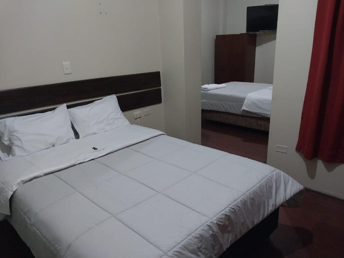 Hostel Thay83 Miraflores Lima Buitenkant foto
