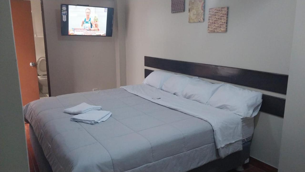 Hostel Thay83 Miraflores Lima Buitenkant foto